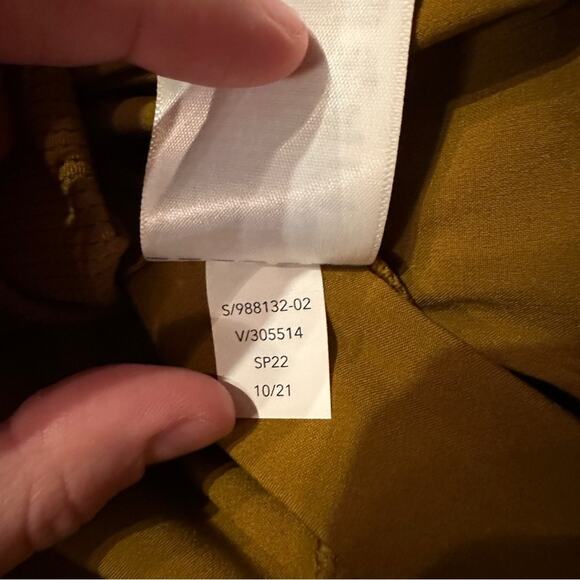 Athleta Vienna Jupe Cargo Skort in Brass Yellow Size 16 Plus NEW - Picture 8 of 10